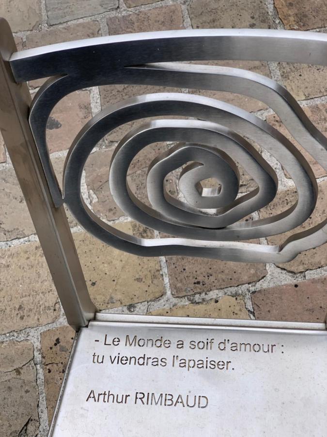 Charleville-Mezieres: Belle Vue Place Ducale Kültér fotó