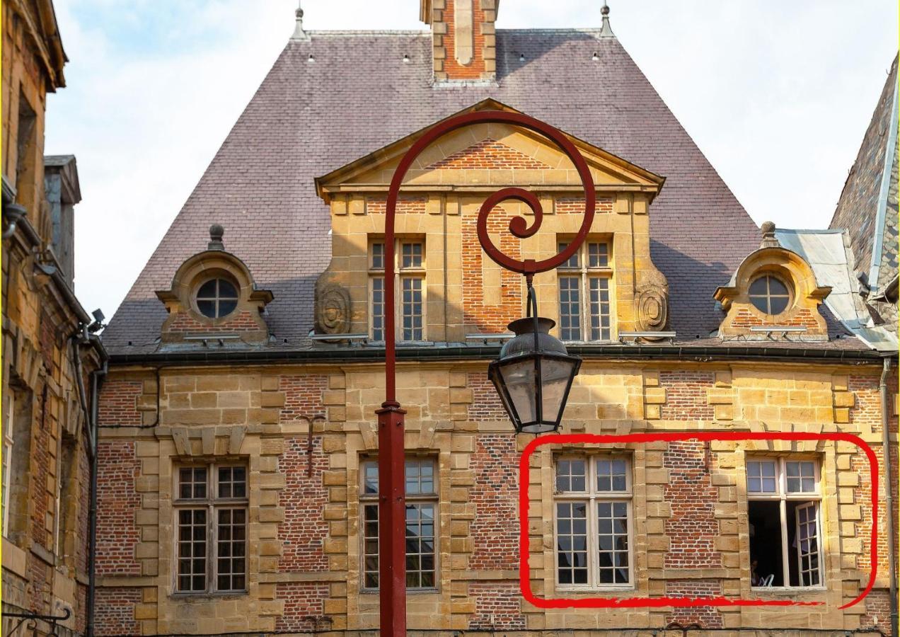 Charleville-Mezieres: Belle Vue Place Ducale Kültér fotó