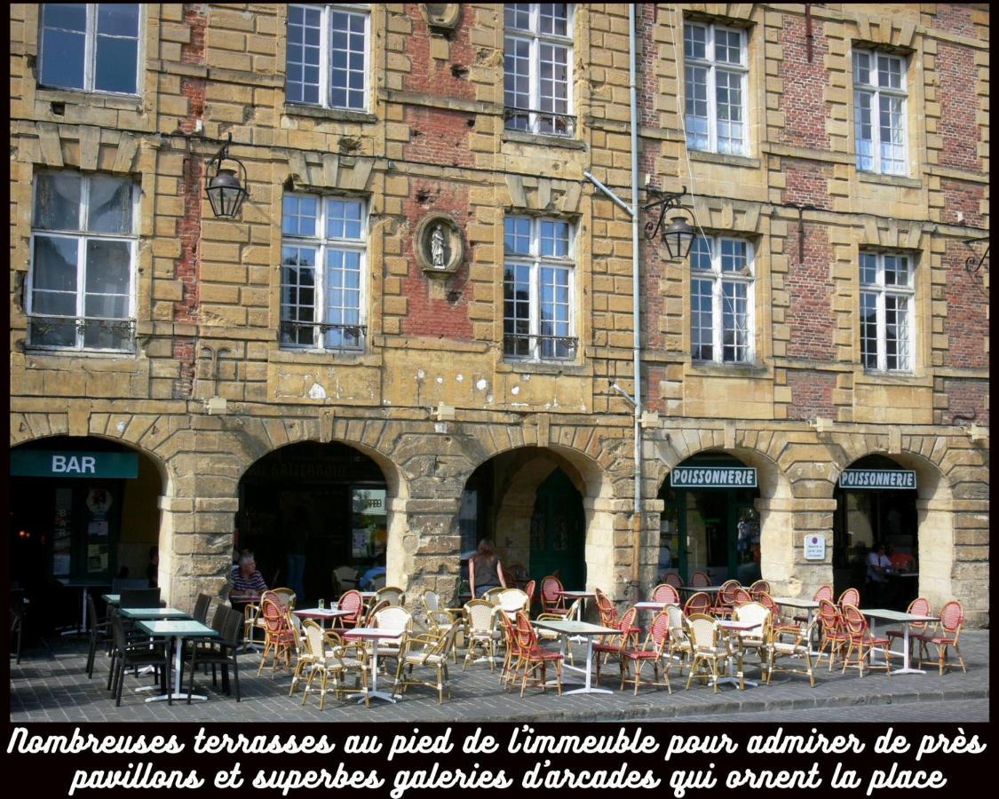 Charleville-Mezieres: Belle Vue Place Ducale Kültér fotó