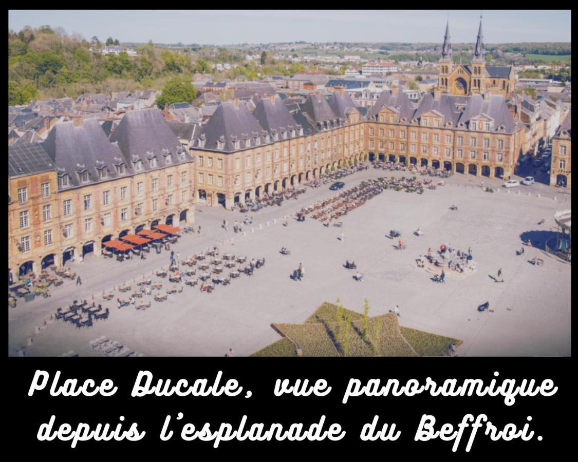 Charleville-Mezieres: Belle Vue Place Ducale Kültér fotó